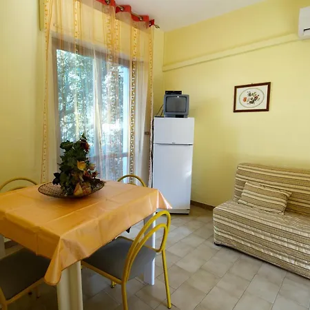 Apartmanhotel Villaggio Turistico Mare Blu Cirella